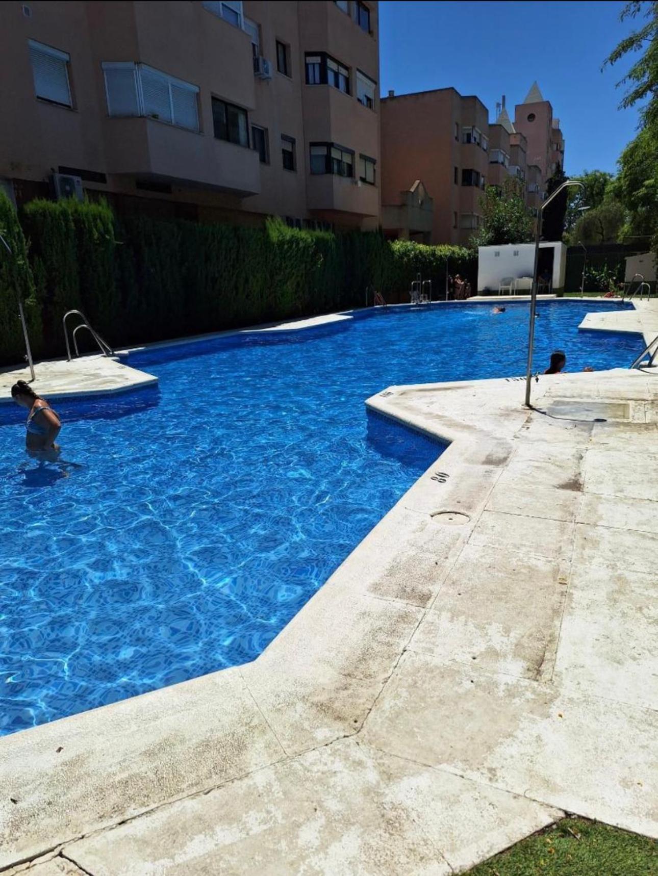 Apartamento Cerca Del Aereopuerto Sevilla Eksteriør bilde